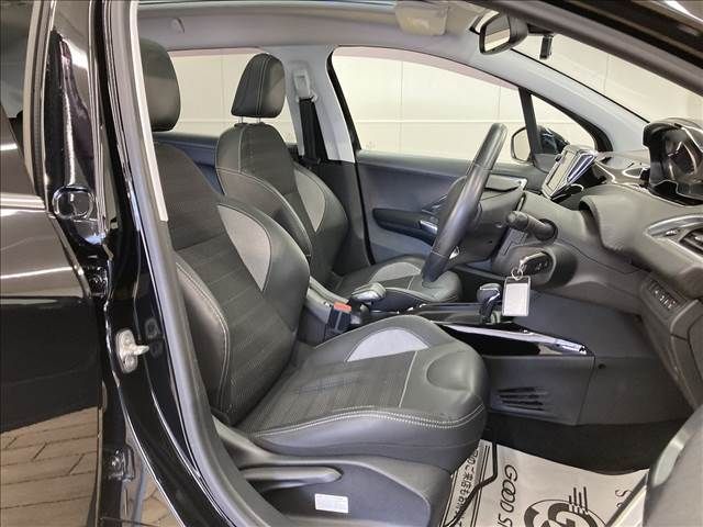 Peugeot 2008 2017-05 185904-11