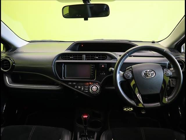 Toyota AQUA 2015-03 192098-2