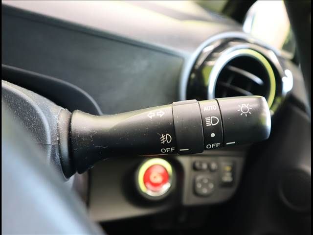 Toyota AQUA 2015-03 192098-28