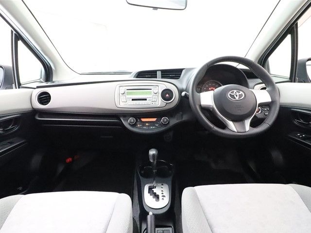 Toyota VITZ 2011-03 188883-2
