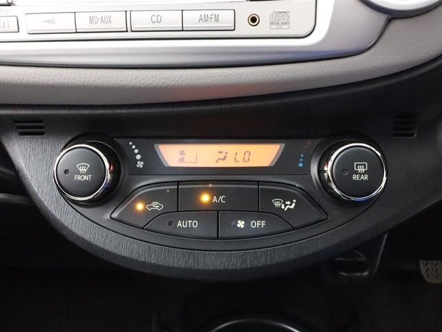 Toyota VITZ 2011-03 188883-12
