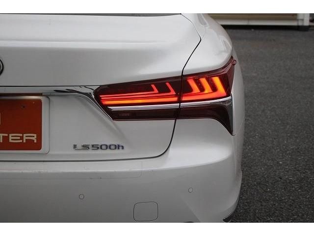 Lexus LS 2018-09 194229-11