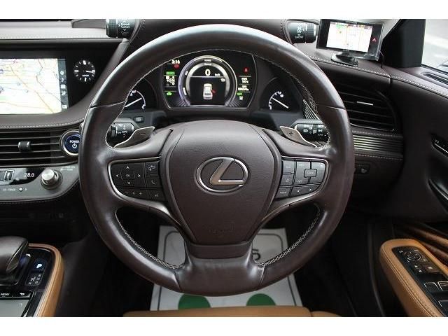 Lexus LS 2018-09 194229-15