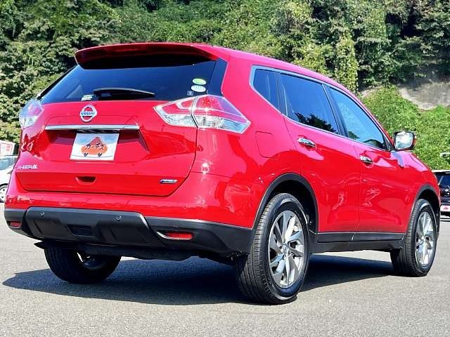 Nissan X-TRAIL 2017-03 12171-2