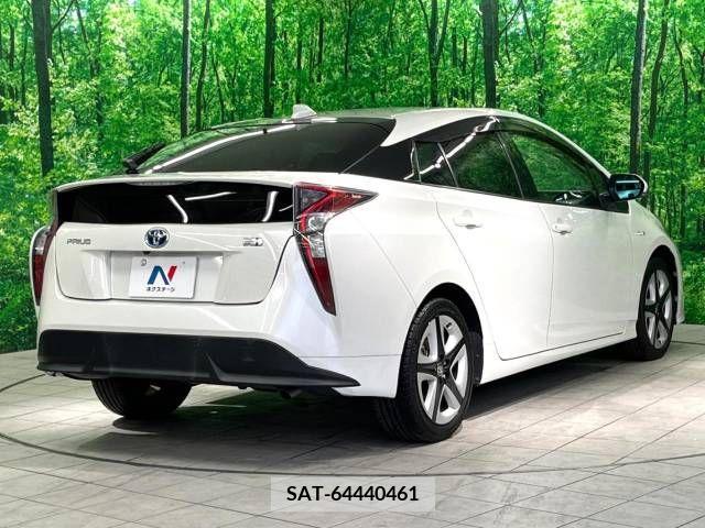 Toyota PRIUS 2016-03 221545-16