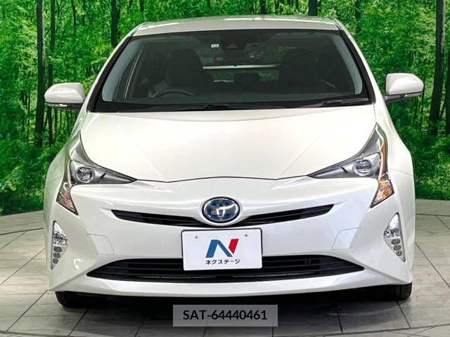 Toyota PRIUS 2016-03 221545-14