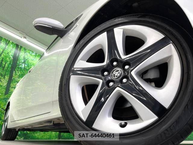 Toyota PRIUS 2016-03 221545-13
