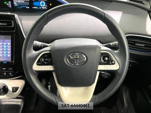 Toyota PRIUS 2016-03 221545-11