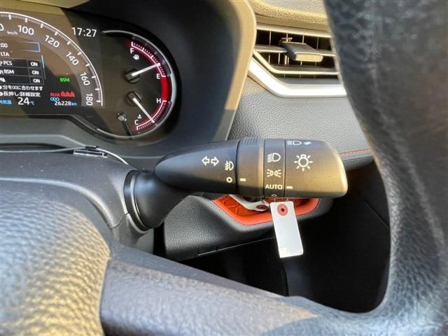 Toyota RAV4 2020-01 183855-17