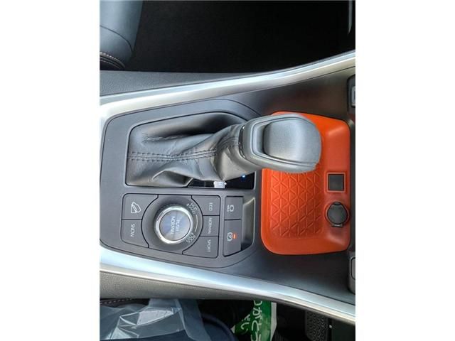 Toyota RAV4 2020-01 183855-13