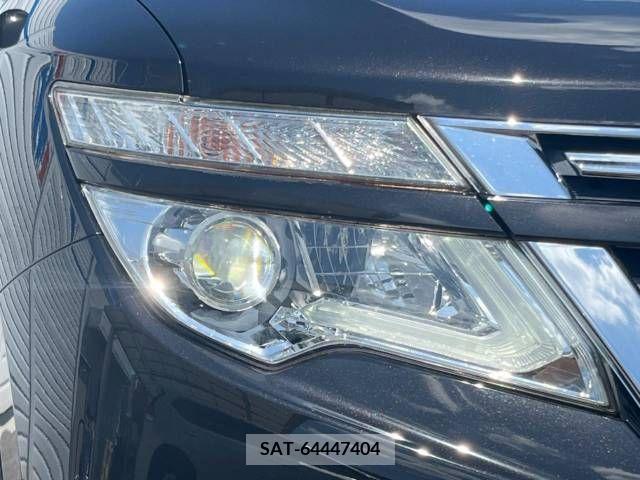 Nissan ELGRAND 2014-02 390642-12