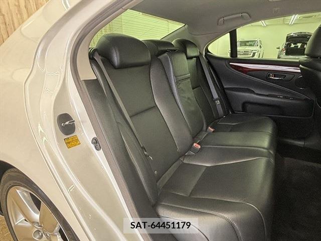 Lexus LS 2007-06 334261-7