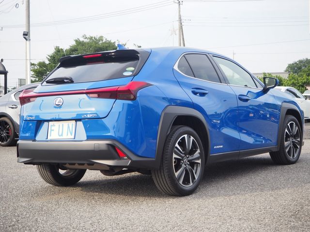 Lexus UX 2020-05 2595-4