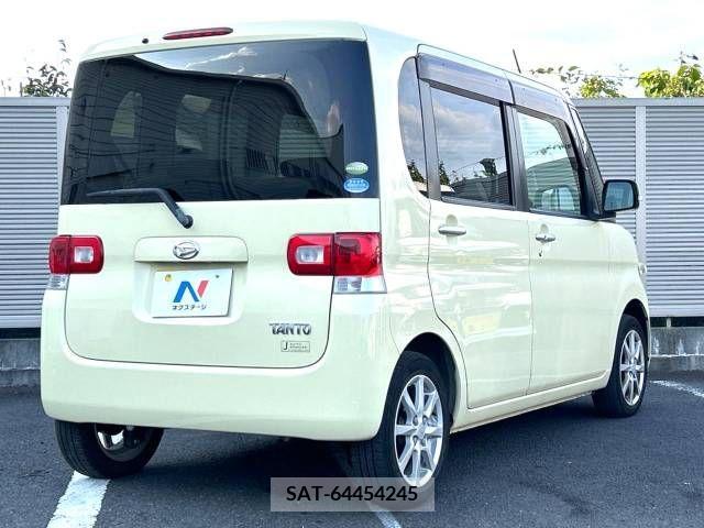 Daihatsu TANTO 2011-10 394514-15