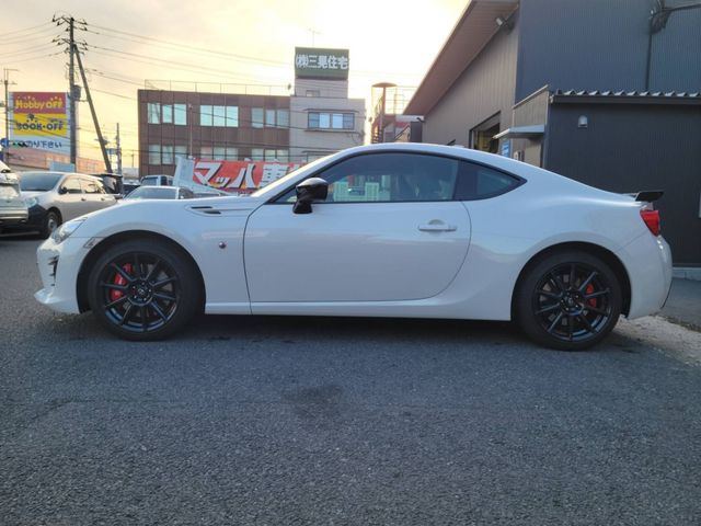 Toyota 86 2018-05 188916-28
