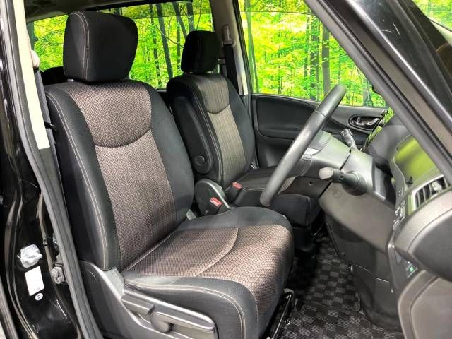 Nissan SERENA 2014-11 26923-9