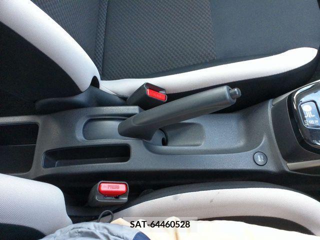 Nissan NOTE 2019-03 213775-8