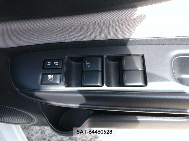 Nissan NOTE 2019-03 213775-14