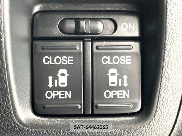 Honda N BOX CUSTOM 2015-05 226890-2