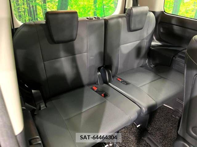 Toyota ESQUIRE 2017-07 359790-10