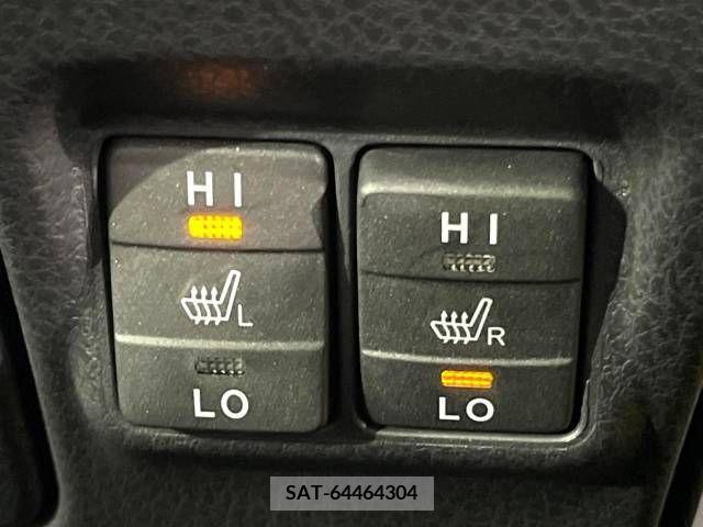 Toyota ESQUIRE 2017-07 359790-7