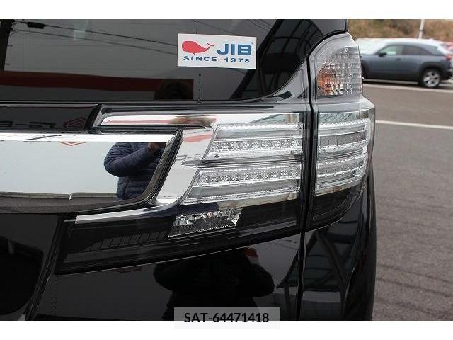 Toyota VELLFIRE 2015-04 223955-11