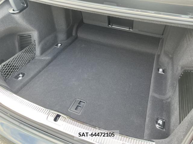 Audi A8 2022-07 213071-14