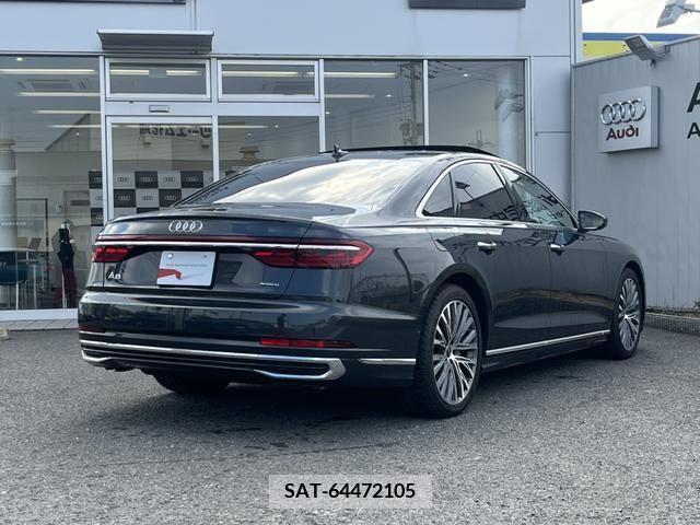 Audi A8 2022-07 213071-1