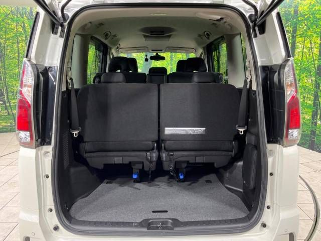 Nissan SERENA 2016-10 18777-11