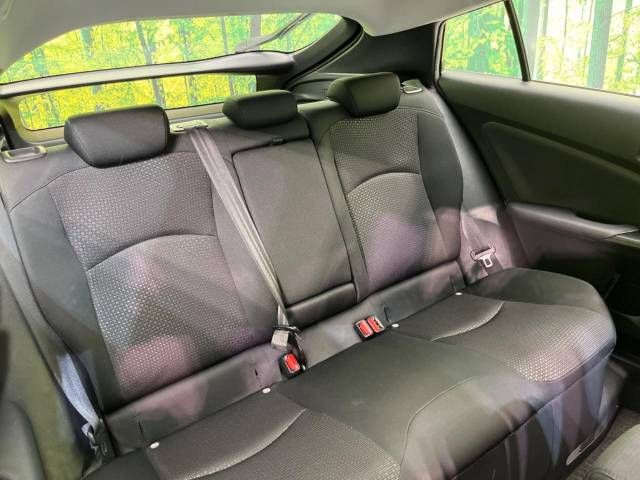 Toyota PRIUS 2019-08 19868-9