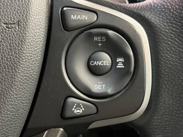 Honda e 2020-09 23695-4