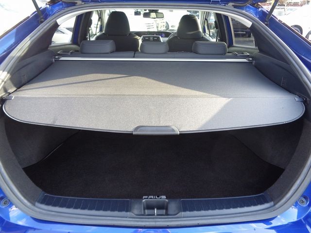 Toyota PRIUS 2016-06 27001-7