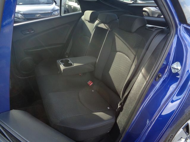 Toyota PRIUS 2016-06 27001-6