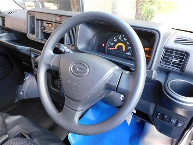 Daihatsu HIJET CARGO 2020-10 180682-24