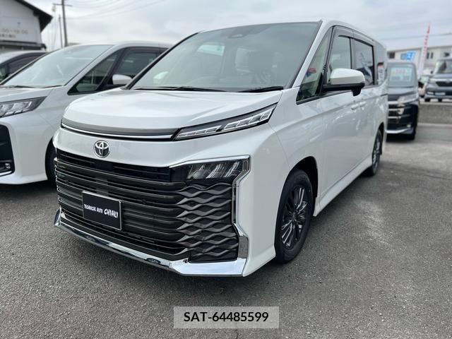 Toyota VOXY 2024-03 226813-0