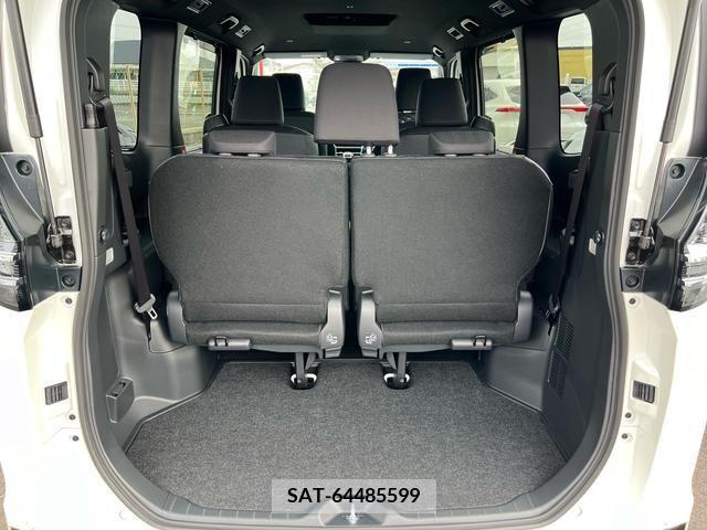 Toyota VOXY 2024-03 226813-7