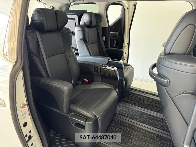 Toyota ALPHARD 2019-07 333241-10