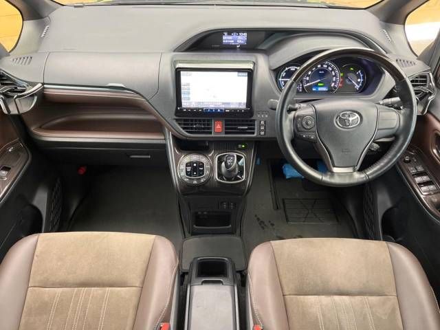 Toyota ESQUIRE 2020-04 194215-1