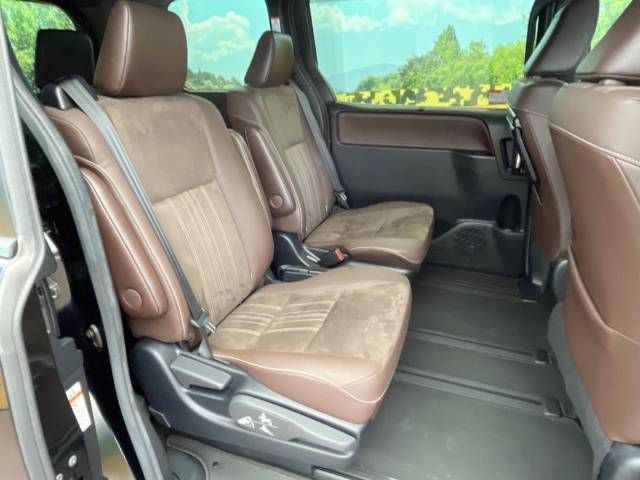 Toyota ESQUIRE 2020-04 194215-8