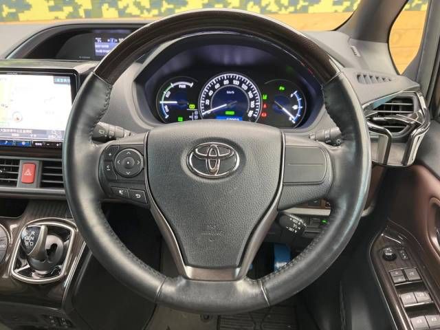 Toyota ESQUIRE 2020-04 194215-11