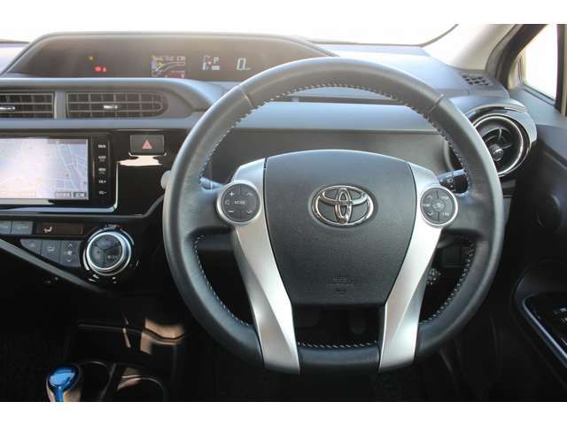 Toyota AQUA 2016-01 189166-3