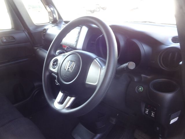 Honda N BOX 2017-07 187819-6