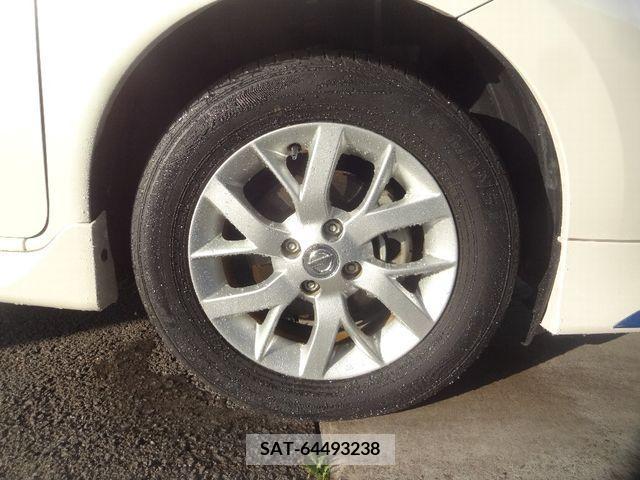 Nissan NOTE 2017-05 373341-29
