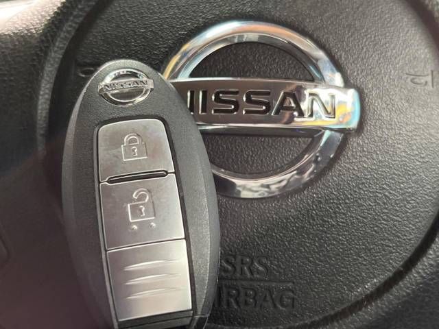 Nissan JUKE 2010-11 16237-7