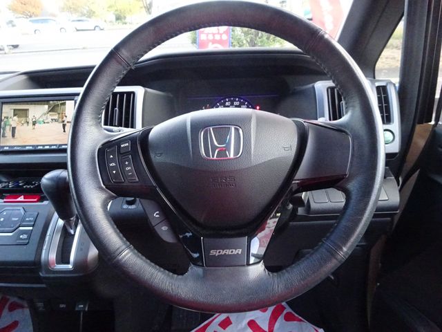 Honda e 2012-02 183886-7