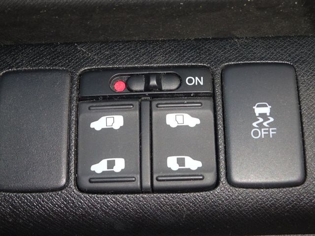 Honda e 2012-02 183886-18