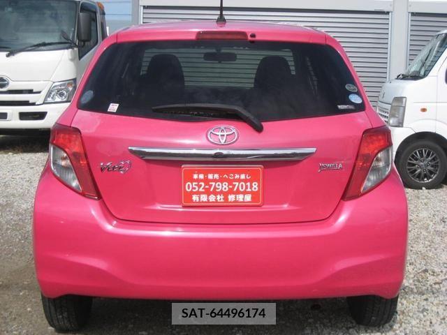 Toyota VITZ 2011-02 326809-4