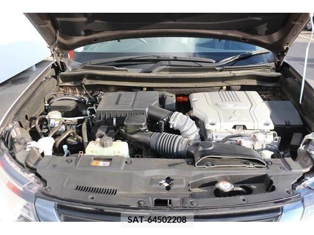 Mitsubishi OUTLANDER PHEV 2015-12 223800-16