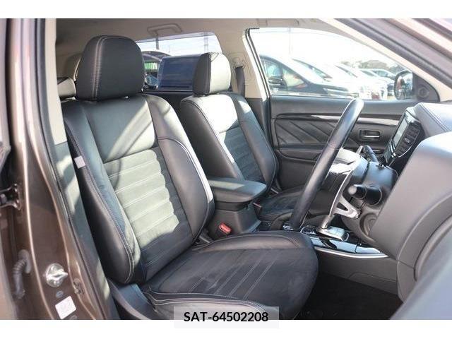 Mitsubishi OUTLANDER PHEV 2015-12 223800-12