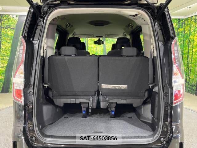 Nissan SERENA 2022-04 367754-11